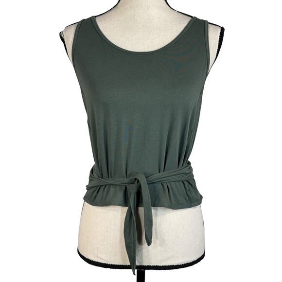 lululemon athletica Tops - Lululemon SZ 12? It's a Tie Tank Top Crop Stretch Classic Fit Breathable Green